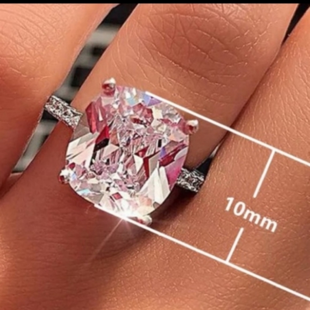 New 18k White Gold 8 Carat Solitare Engagement  Ring - Picture 3 of 4